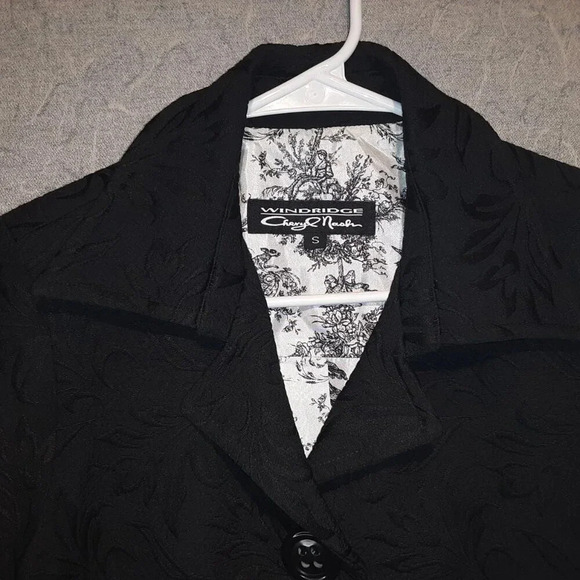WINDRIDGE CHERYL NASH Black Embossed  Cropped Blazer Size Small - Picture 3 of 12